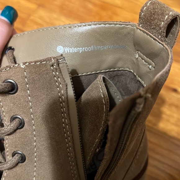 Waterproof boots - Picture 5 of 5